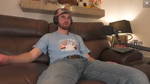 Ryan aka KeylimeRy online show from December 2024 10:18:01 PM