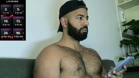 Snapshot of roa32sebas chatting on December 2024 03:43:02 PM SebasRoa online show from December 2024 03:43:02 PM