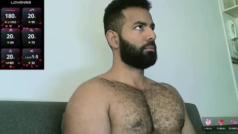 Snapshot of roa32sebas chatting on February 2025 02:21:02 PM SebasRoa online show from February 2025 02:21:02 PM