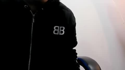 Roan Birkin online show from October 2025 07:46:02 PM