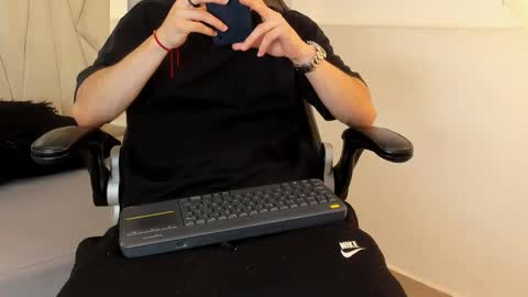 Roan Birkin online show from April 2026 08:22:02 PM