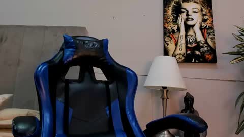 Roan Birkin online show from June 2026 07:27:02 PM