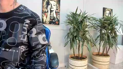 Roan Birkin online show from June 2026 07:29:01 PM