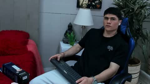Roan Birkin online show from July 2026 07:30:01 PM