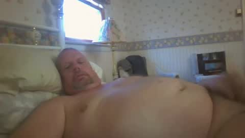 Snapshot of rob9271963 chatting on December 2024 12:27:02 PM Rob online show from December 2024 12:27:02 PM