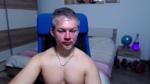 robbyshawz online show from November 2025 08:02:02 AM