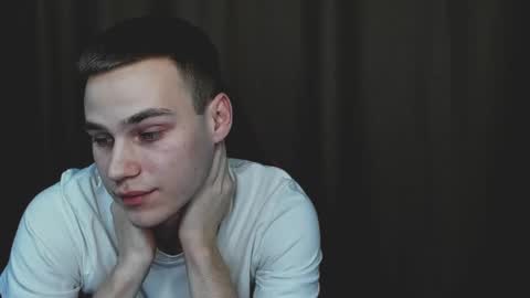 robert10211 online show from December 2024 12:07:02 AM