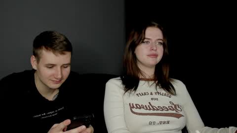 Snapshot of robert_lisa chatting on December 2024 04:30:01 PM Lisa and Robert i am online all days 900 am GMT3 online show from December 2024 04:30:01 PM