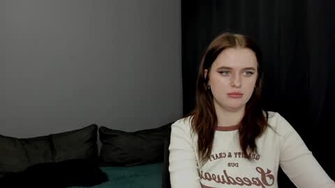 Snapshot of robert_lisa chatting on December 2024 01:51:02 PM Lisa and Robert i am online all days 900 am GMT3 online show from December 2024 01:51:02 PM