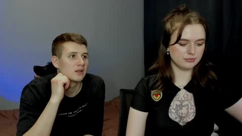 Snapshot of robert_lisa chatting on December 2024 05:03:01 PM Lisa and Robert i am online all days 900 am GMT3 online show from December 2024 05:03:01 PM