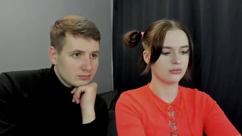 Snapshot of robert_lisa chatting on January 2025 08:44:02 AM Lisa and Robert i am online all days 900 am GMT3 online show from January 2025 08:44:02 AM