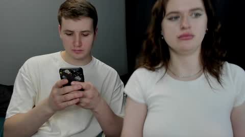 Snapshot of robert_lisa chatting on January 2025 12:16:01 PM Lisa and Robert i am online all days 900 am GMT3 online show from January 2025 12:16:01 PM