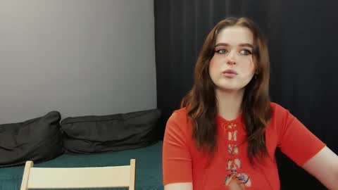 Snapshot of robert_lisa chatting on March 2025 11:14:02 AM Lisa and Robert i am online all days 900 am GMT3 online show from March 2025 11:14:02 AM