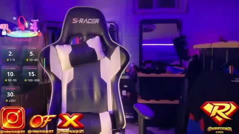 Snapshot of robertcicijr21 chatting on March 2026 11:33:01 PM Robert Cici Jr. online show from March 2026 11:33:01 PM