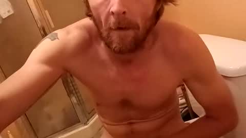 roberthaskins26 online show from May 2026 11:32:02 PM