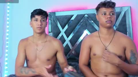 Robert Miller And Mael Thompson  online show from March 2025 05:27:02 AM