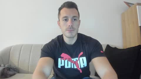 roberto4ever online show from December 2024 11:29:02 AM