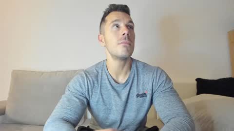 roberto4ever online show from January 2025 02:53:01 PM