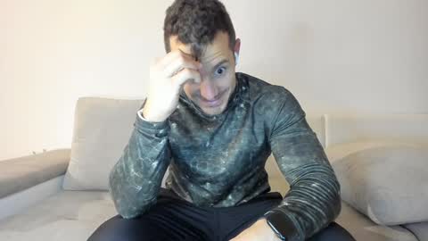 roberto4ever online show from January 2025 03:53:02 PM