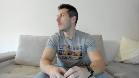 roberto4ever online show from January 2025 02:21:01 PM