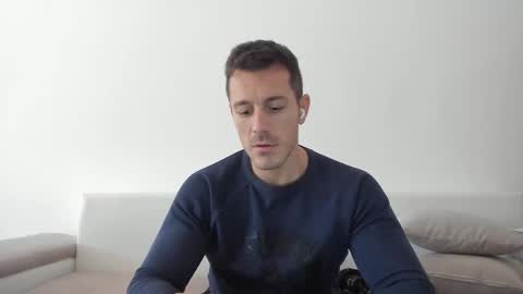 roberto4ever online show from February 2025 10:20:02 AM