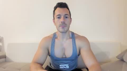 roberto4ever online show from March 2026 04:09:01 AM