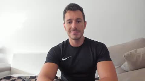 roberto4ever online show from July 2026 04:26:02 AM