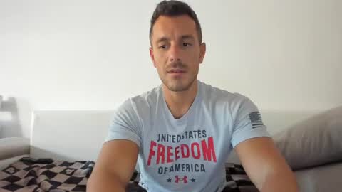 roberto4ever online show from July 2026 02:13:01 PM