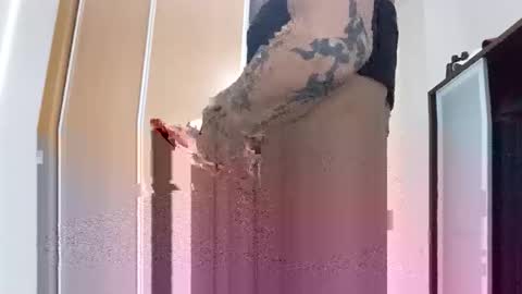 Snapshot of robertogonzalezpolonio15 chatting on November 2025 09:50:02 AM uracan online show from November 2025 09:50:02 AM