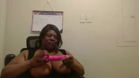 Snapshot of robertswhitney52 chatting on January 2026 01:55:02 AM robertswhitney52 online show from January 2026 01:55:02 AM