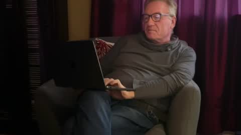 RobertTheRabbit online show from June 2026 03:13:01 PM