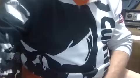 Snapshot of robglide chatting on February 2026 04:54:02 AM robglide online show from February 2026 04:54:02 AM