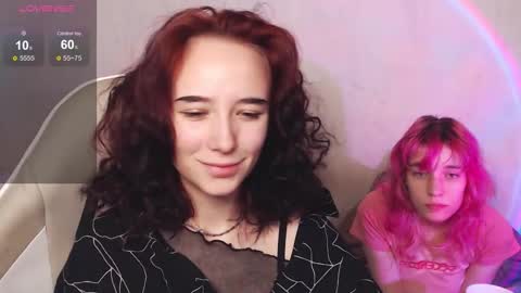 Snapshot of robin_yours chatting on October 2025 08:37:01 AM Robin your online show from October 2025 08:37:01 AM