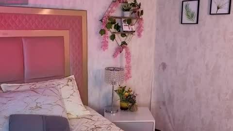 robin D online show from October 2025 12:12:02 PM