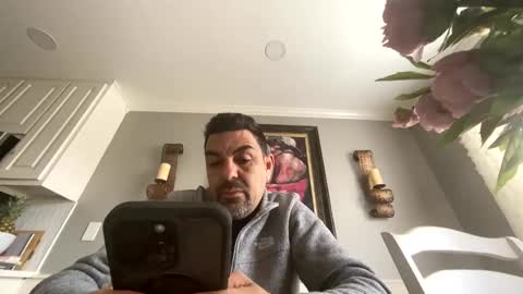 Snapshot of roblatino12 chatting on March 2025 02:42:02 PM roblatino12 online show from March 2025 02:42:02 PM