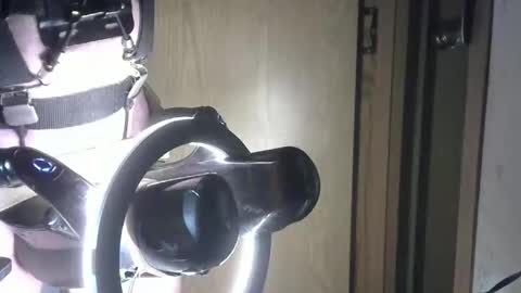 Robodickmilker online show from October 2025 01:24:02 AM