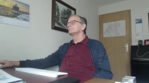 roboter0233 online show from February 2025 01:33:02 PM