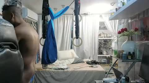 Snapshot of robotjojo1888 chatting on February 2026 03:43:02 PM cazador 99 online show from February 2026 03:43:02 PM