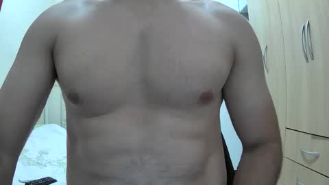 robson1022 online show from December 2025 02:19:01 AM