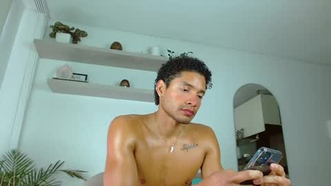 roby_millerr online show from September 2025 03:44:01 PM