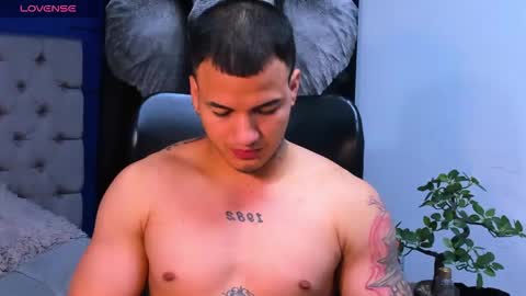 rocco_santos online show from October 2025 01:48:02 AM