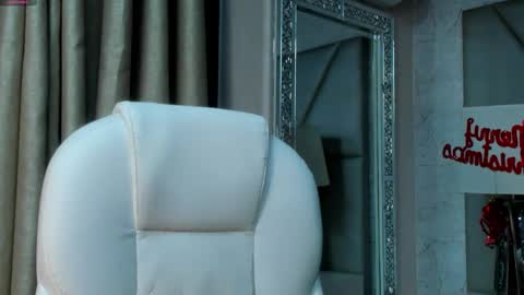 rocco_santos online show from December 2025 01:02:02 AM