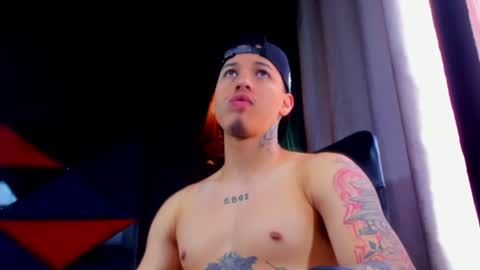 rocco_santos online show from June 2026 06:38:01 PM
