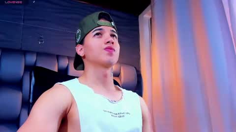 rocco_santos online show from July 2026 07:00:02 PM