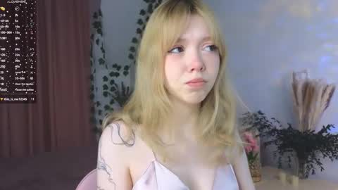 Snapshot of rochelle_dolly chatting on January 2026 03:37:02 PM rochelle_dolly online show from January 2026 03:37:02 PM