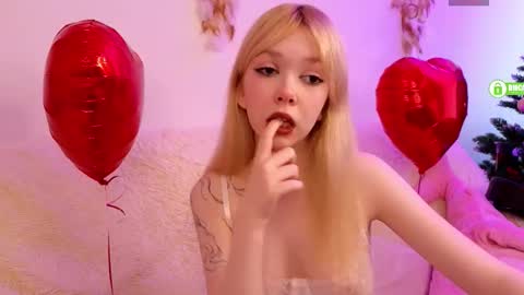 Snapshot of rochelle_dolly chatting on February 2026 01:34:01 PM rochelle_dolly online show from February 2026 01:34:01 PM