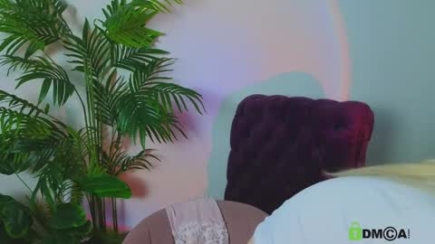 rochelle_dolly online show from May 2026 04:03:02 PM