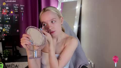 Snapshot of rockett_bunny chatting on May 2026 12:50:01 AM Rockett online show from May 2026 12:50:01 AM