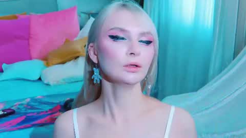 Lina and Den online show from July 2026 06:38:01 AM