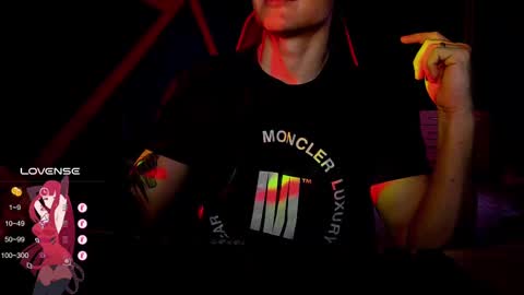 Snapshot of rodarri chatting on February 2025 06:33:01 PM MY NAME CAN SEE ALL MY CUM VIDEO BUY FAN SUB. online show from February 2025 06:33:01 PM